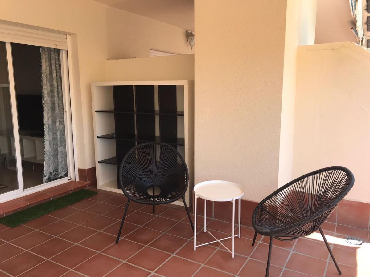 Atico 2 En Campo De Golf Guadalmina, Apartment *