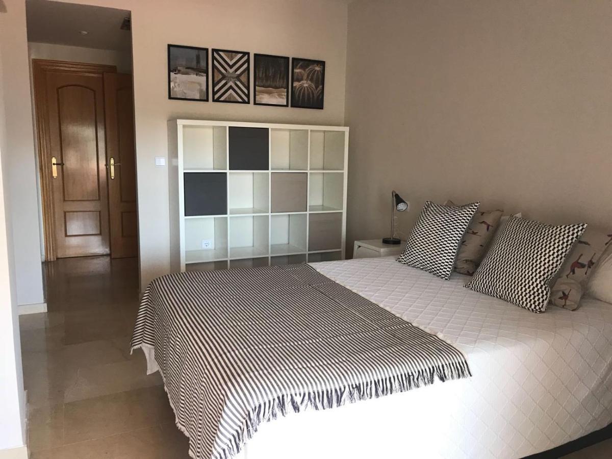 Atico 2 En Campo De Golf Guadalmina, Apartment *