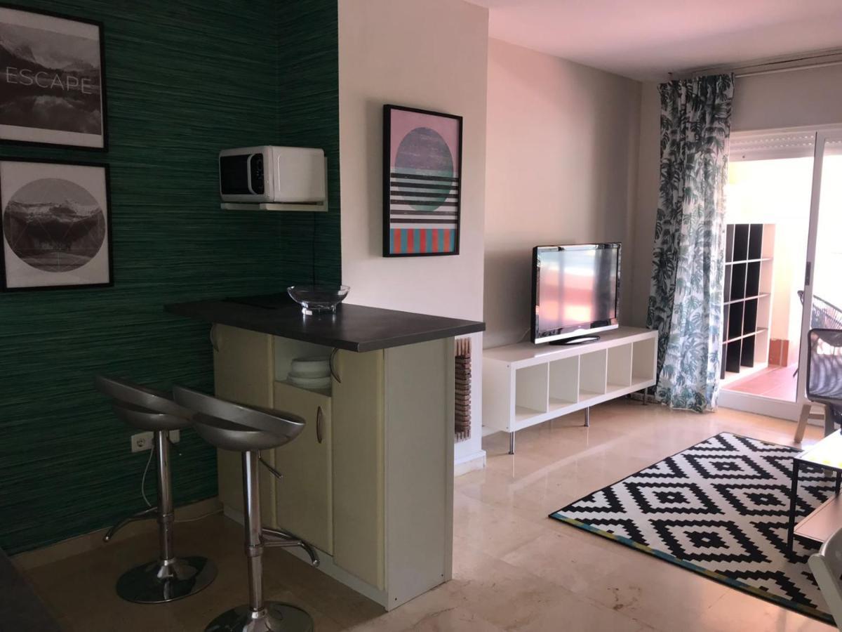 Atico 2 En Campo De Golf Guadalmina, Apartment Marbella